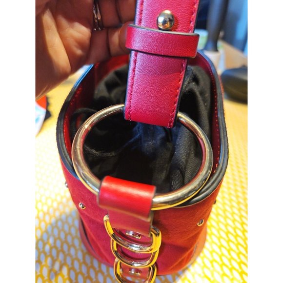 BNWOT Topshop Red Drawstring Bucket Bag, w.Handle + Strap, Immaculate Condition - Picture 7 of 16